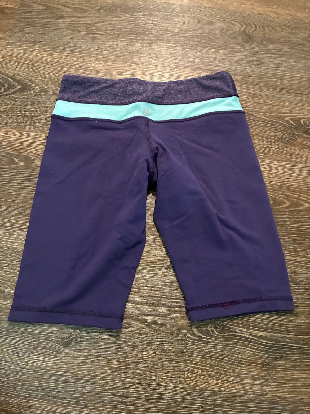 lululemon athletica Purple Athletic Bike Shorts with Teal Waistband - Picture 2 of 5